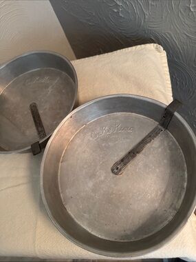 Aluminum Cake Pans with Slides